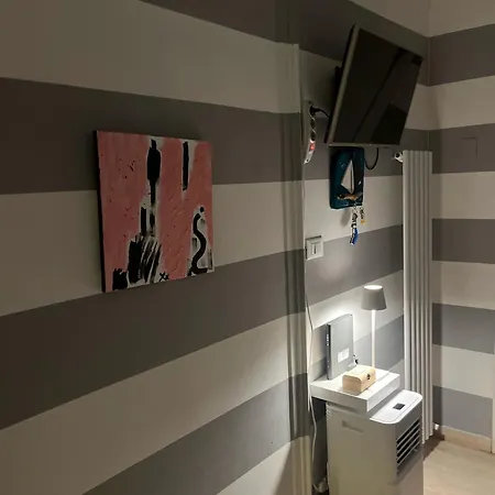 Affittoposti Con Cucina E Balcone Apartmán